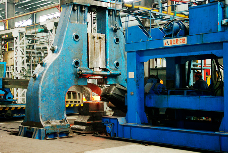 6T electro-hydraulic hammer.jpg